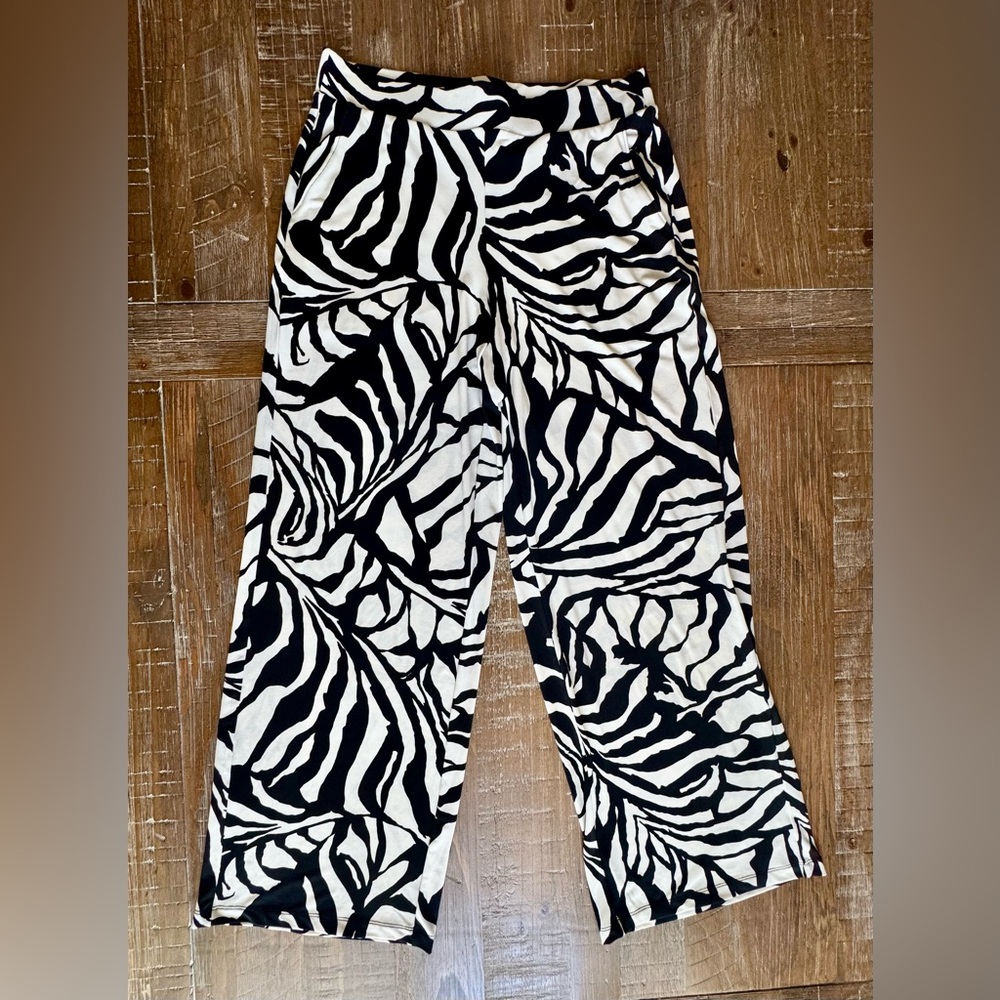 WHBM Zebra Print Wide Leg Palazzo Pants - Black & White, Size Small (Retail $75)